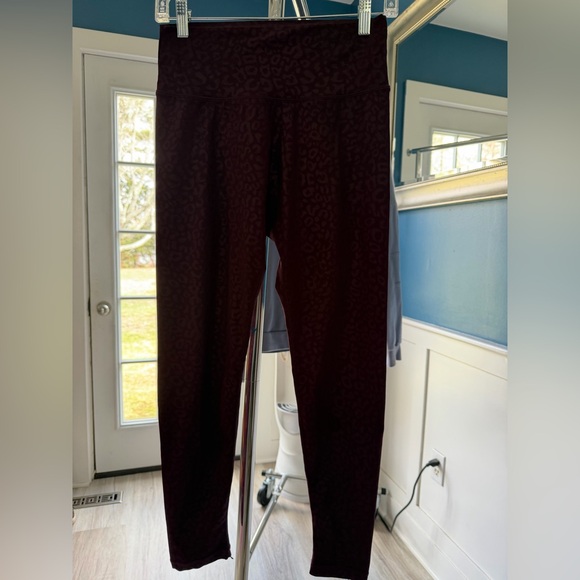 BUFFBUNNY 🖤 - Picture 2 of 4